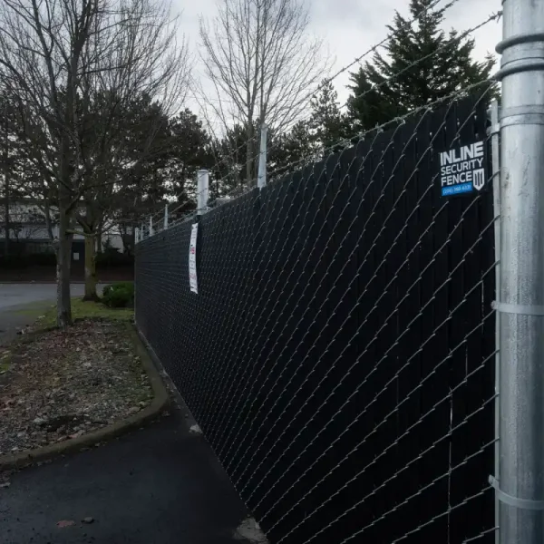 Black Chain Link w/Slats