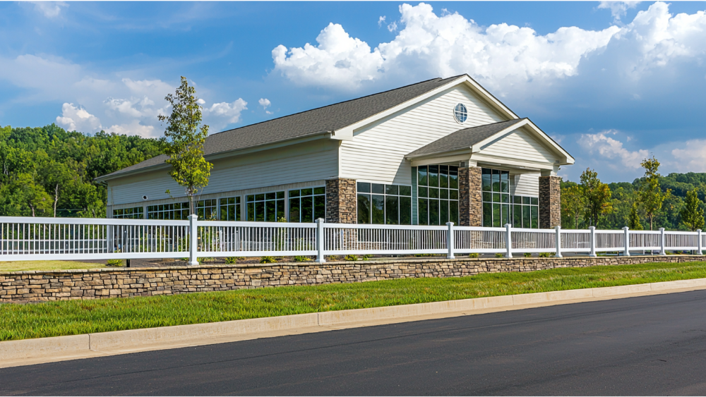 Vinyl fence around a commercial property