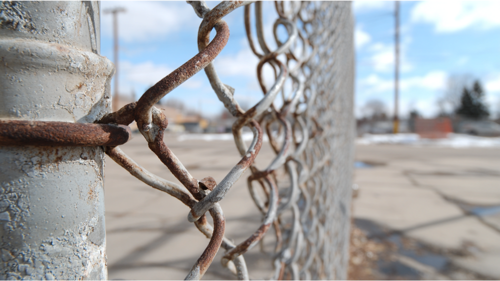 best chain link fence design