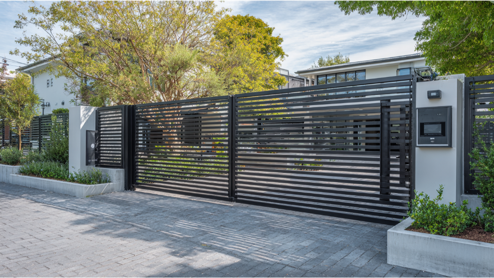 How Inline Security Fence Delivers Superior Design and Protection