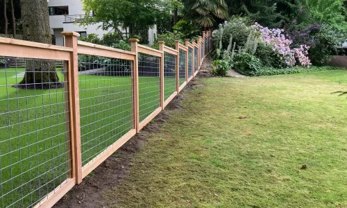 hog wire fence img