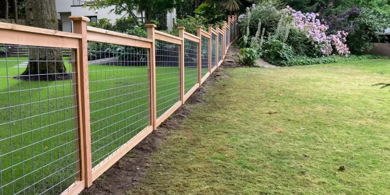 hog wire fence img